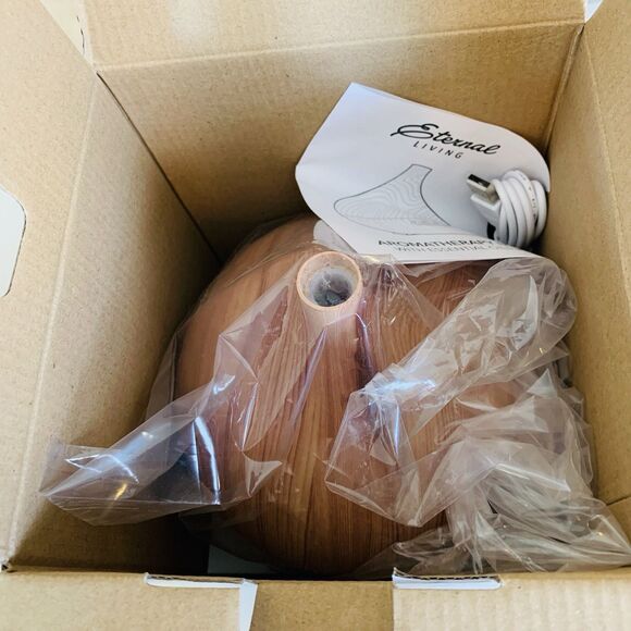 Eternal Living Aromatherapy Diffuser w/Essential Oils LED Light Cool Mist New Bx - Picture 2 of 6